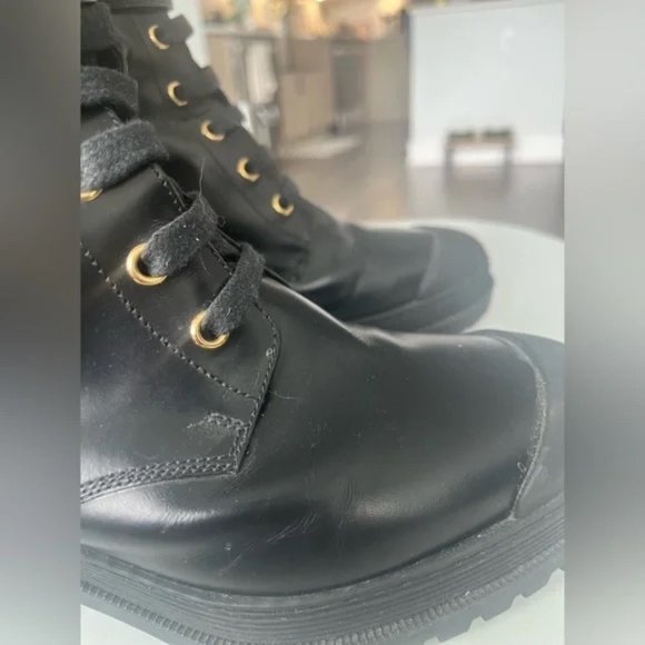 Burberry Scarcroft 50 Buckle-Accented Boots - Picture 6 of 10